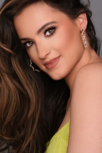 Rising Kansas City beauty pageant star Holly Enowski